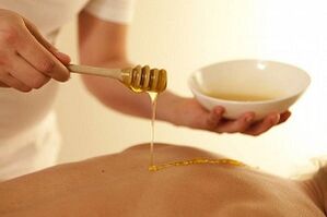 Honey massage to treat cervical osteochondrosis